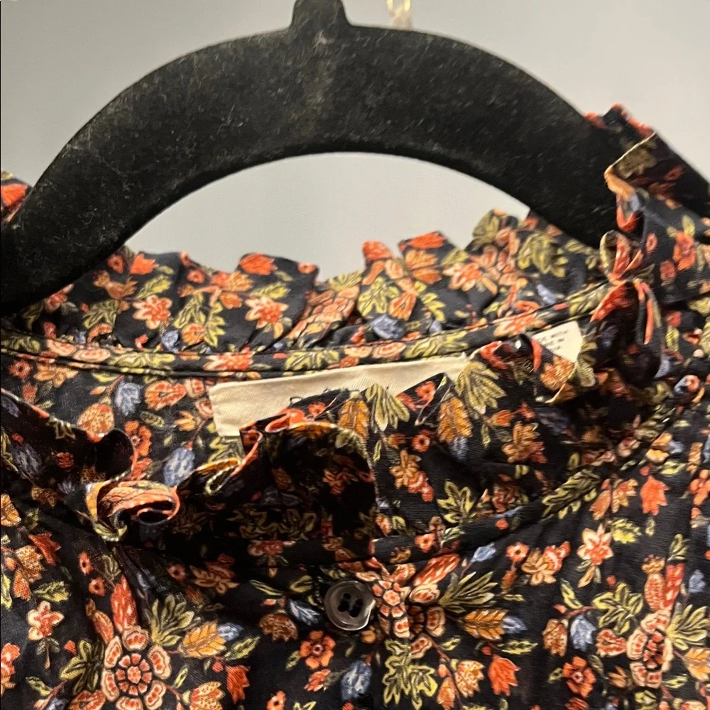 Doen Floral Button Down Shirt - Black and Pink - Picture 6 of 10